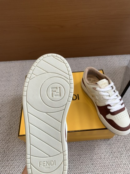 Fendi Fendi Board Shoes Casual Sports Shoes Couple Style👫