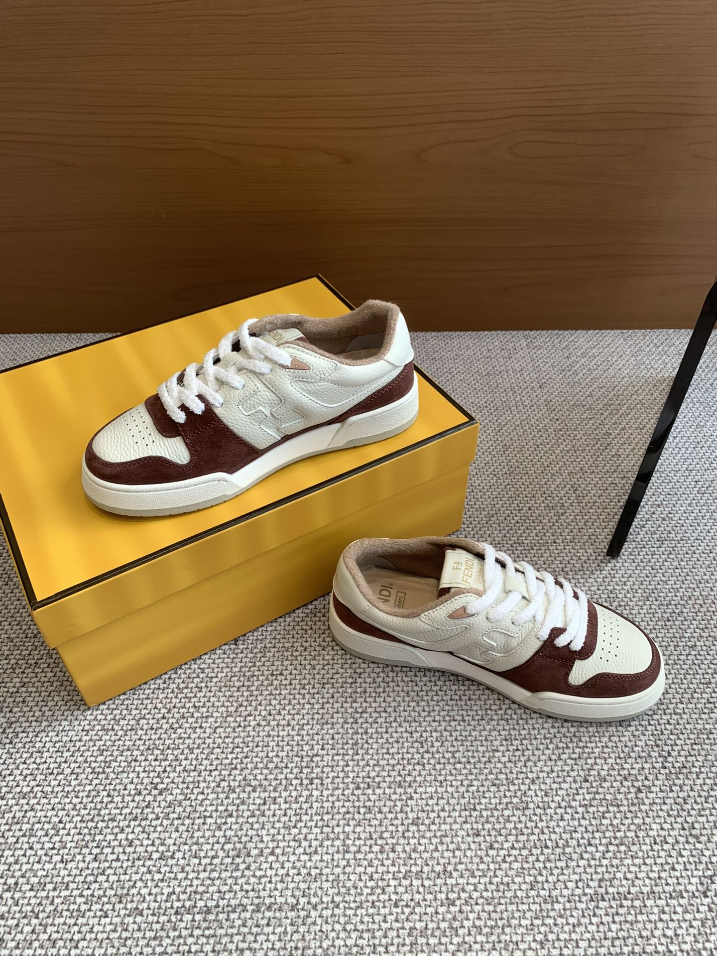 Fendi Fendi Board Shoes Casual Sports Shoes Couple Style👫