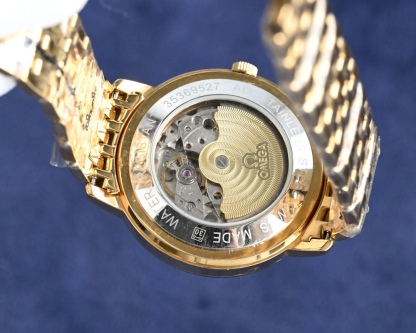 Omega (new product of three needles, business and casual) Omega luxury and atmospheric type: exquisite men's watch (new product)