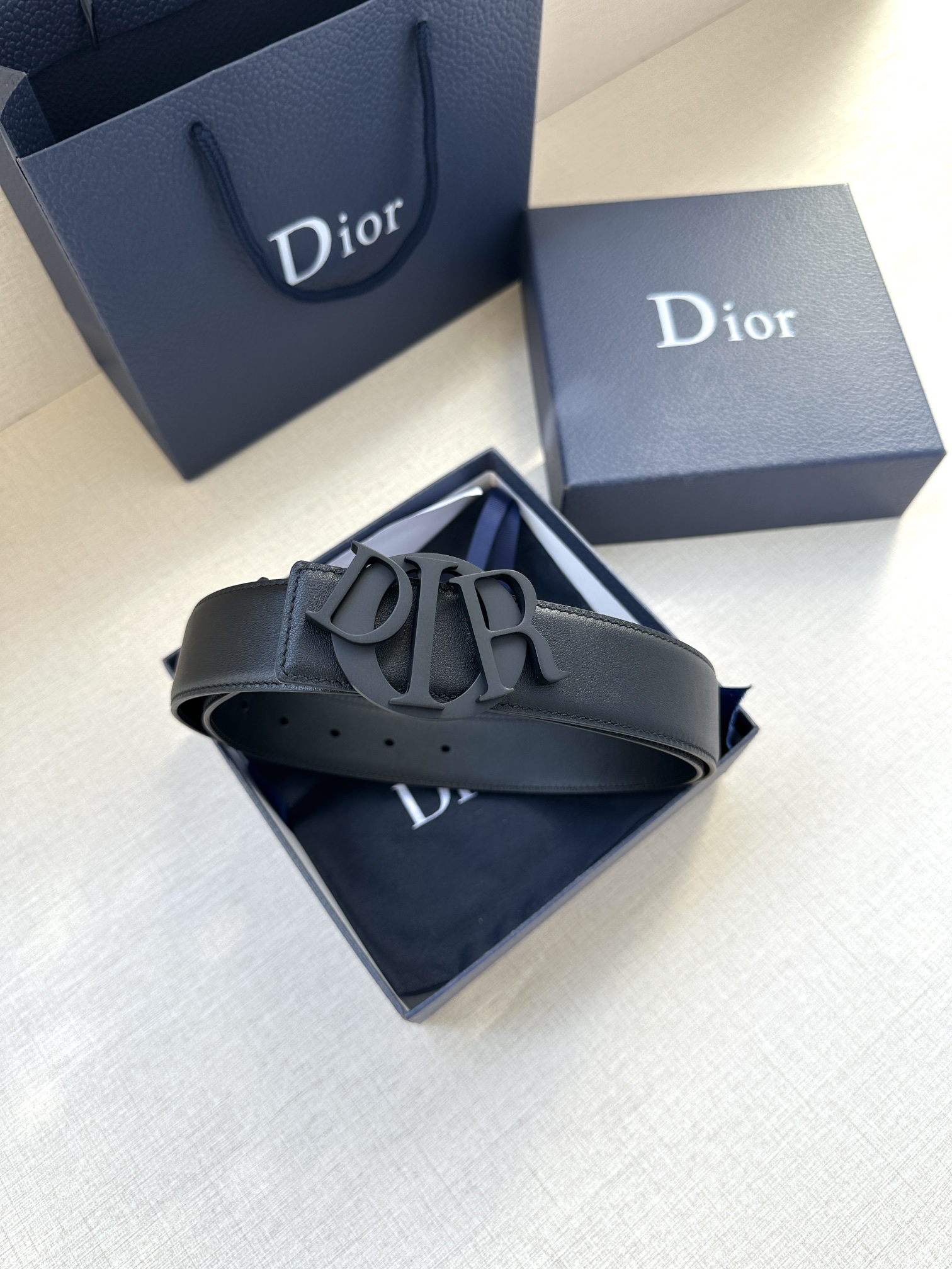 This Dior Charm belt stainless steel buckle is in gold finish
