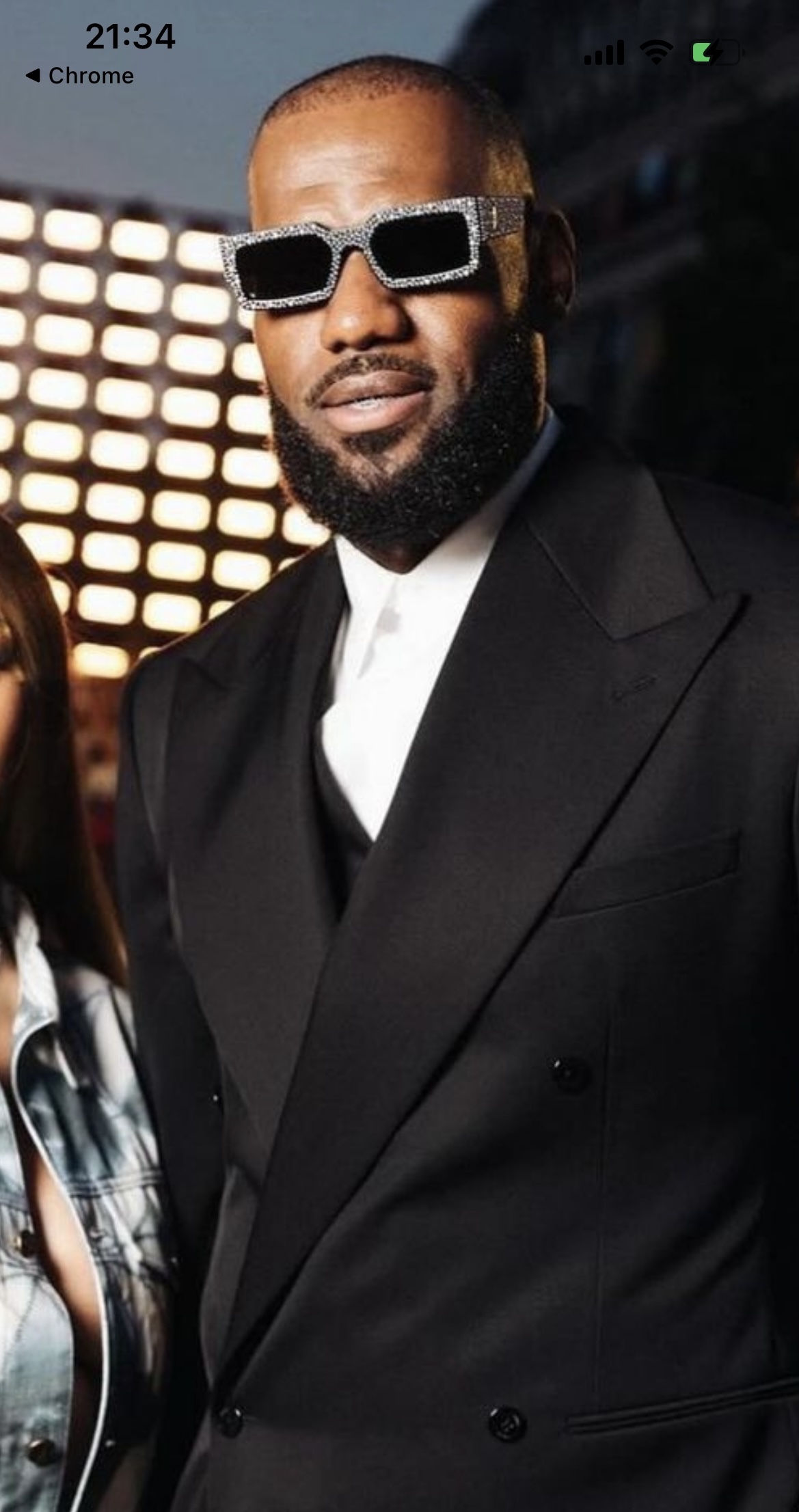 The Milky Way hairstyle is so cool. LV doesn't follow the usual path but totally pulls it off.Glasses