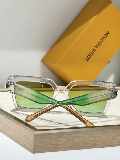 𝙇𝙊𝙐𝙄𝙎 𝙑𝙐𝙄𝙏𝙏𝙊 * Higher version The official website keeps updating the color Lemon color 🍋Glasses