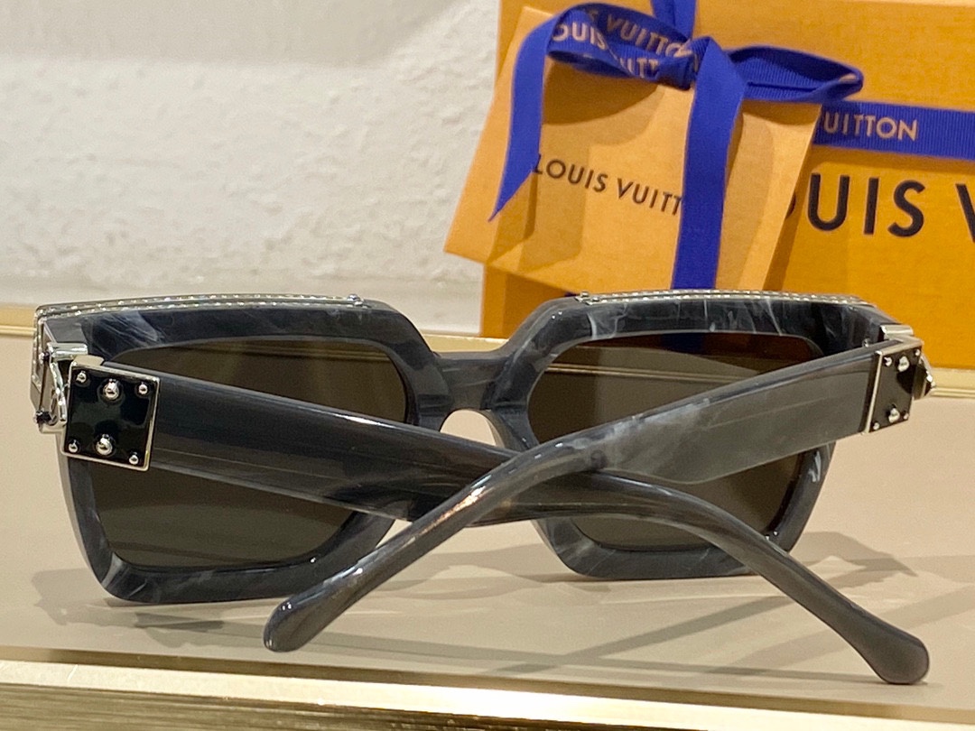 𝙇𝙊𝙐𝙄𝙎 𝙑𝙐𝙄𝙏𝙏𝙊 * Higher version The official website keeps updating the color Cement greyGlasses