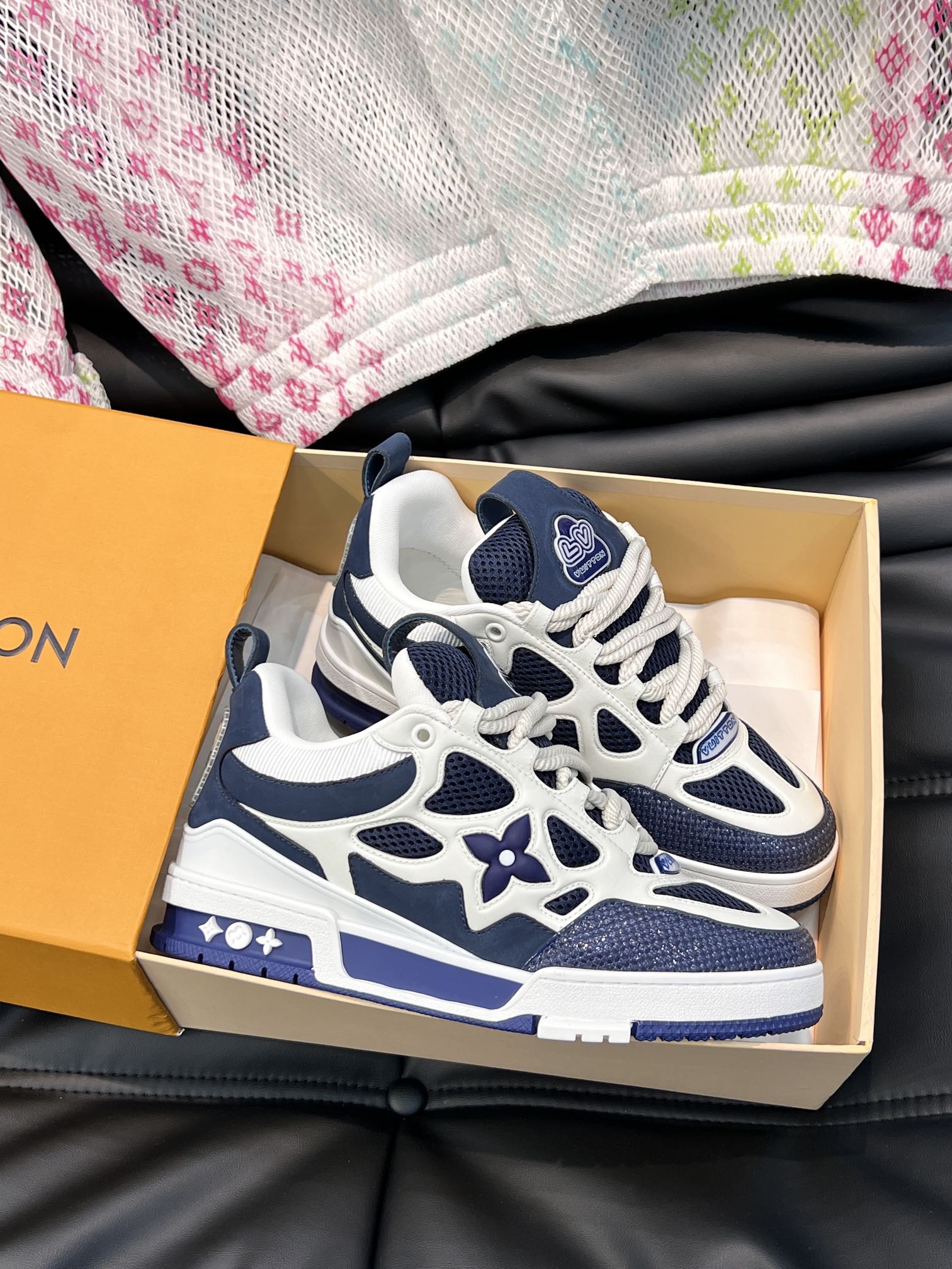 L*Skate sneakers-thick lace-up bread sneakers