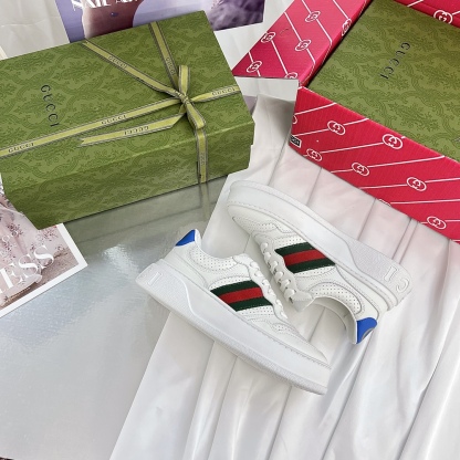 The new Chunky lightweight, soft and thick bottomed sports series! G-home couples' biscuit shoes