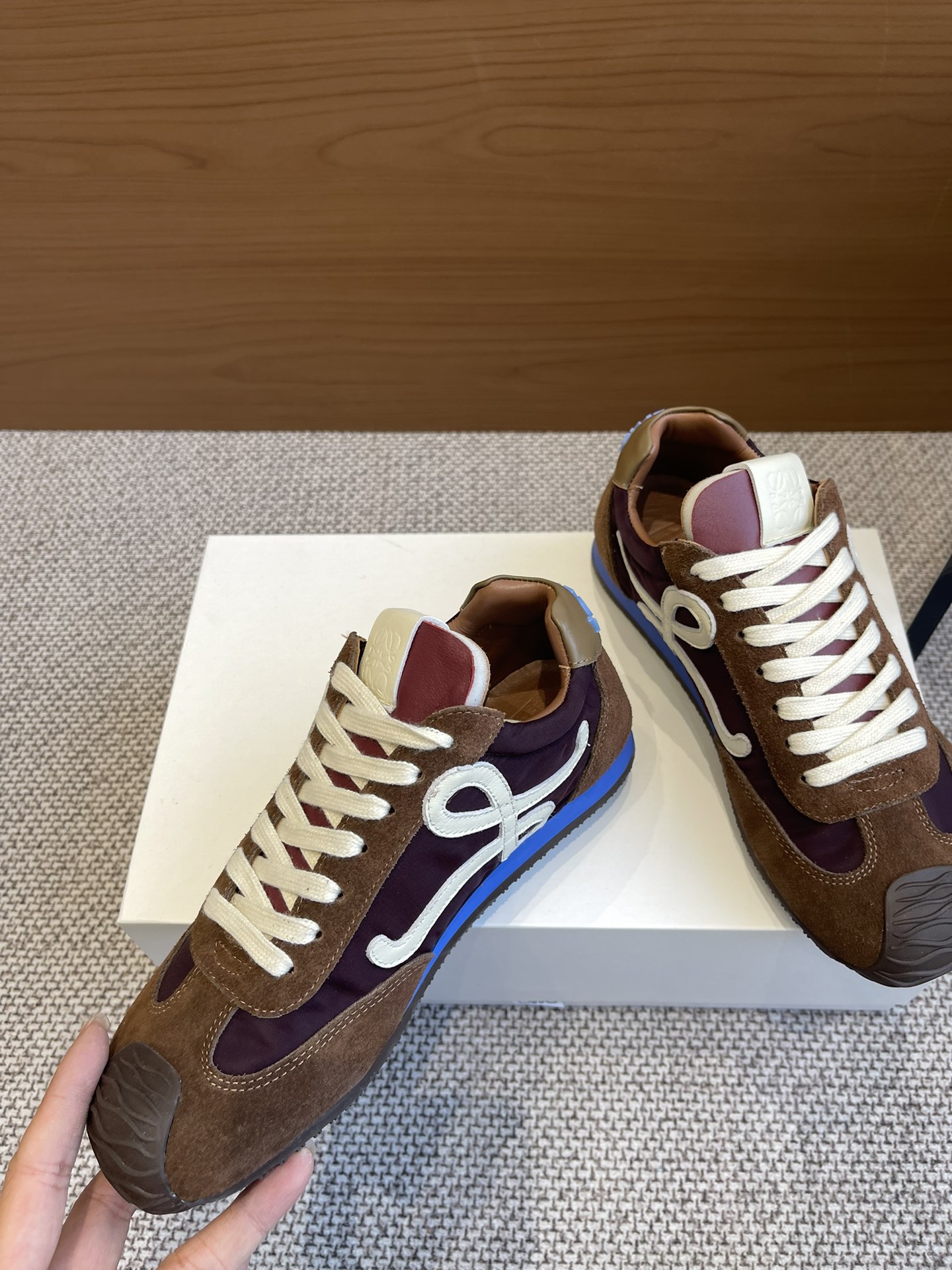 LOEWE 25ss latest catwalk Ballet Runner 2.0 couples ballet casual sports shoes German training shoes