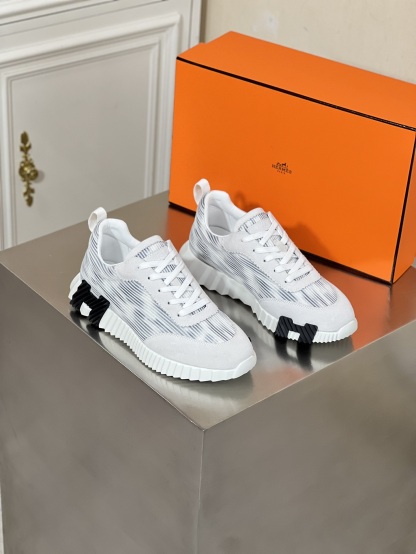 ••New Products•• HERME* High-end Men's Sports • Casual Shoes.