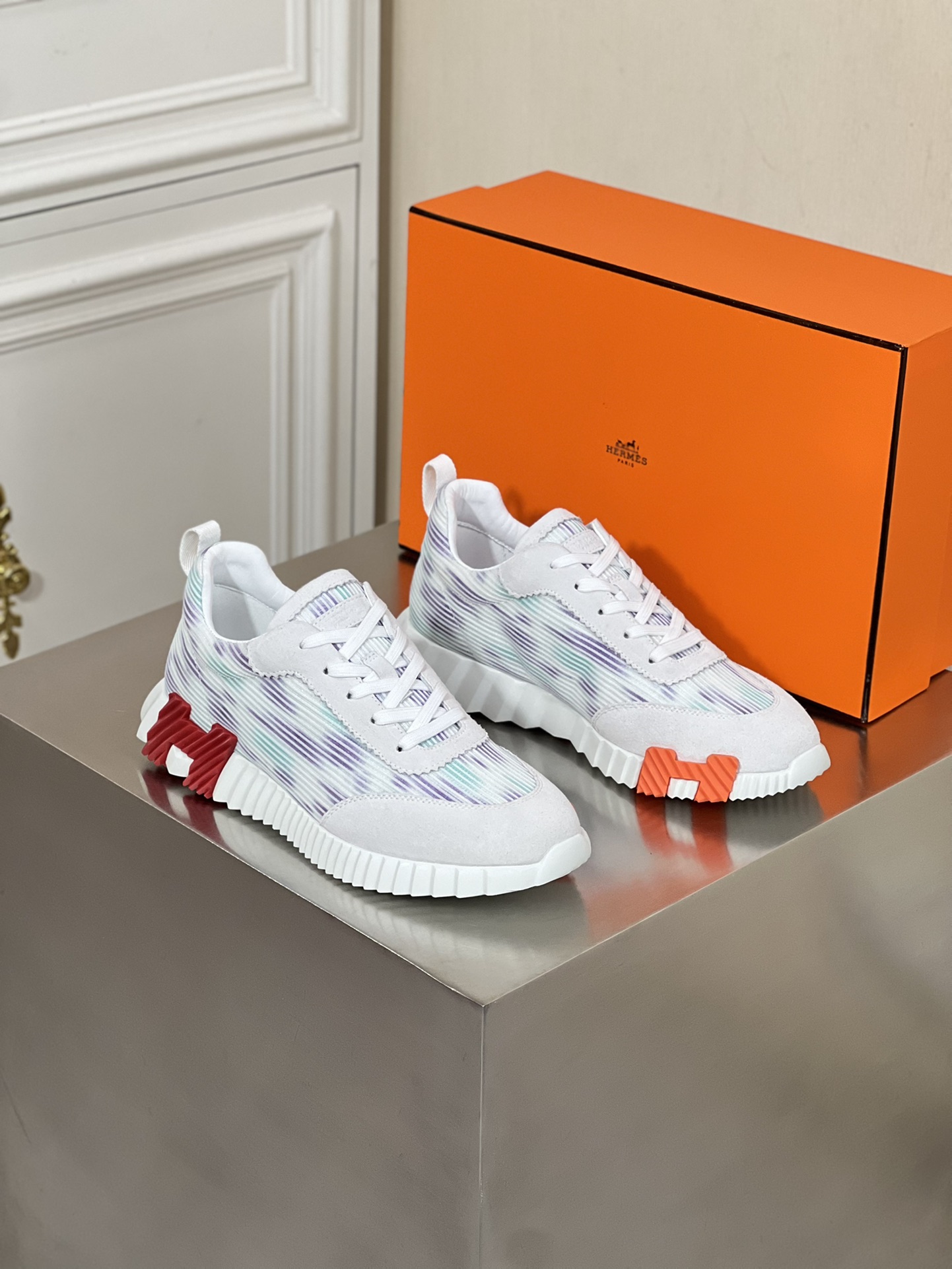 ••New Products•• HERME* High-end Men's Sports • Casual Shoes.