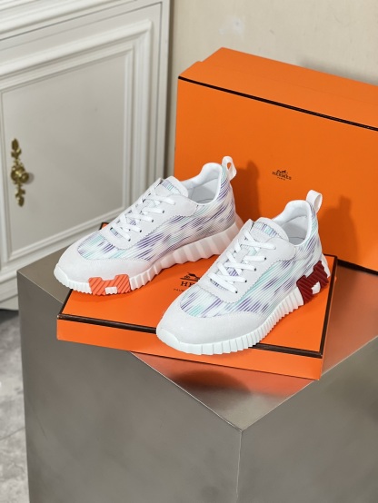 ••New Products•• HERME* High-end Men's Sports • Casual Shoes.