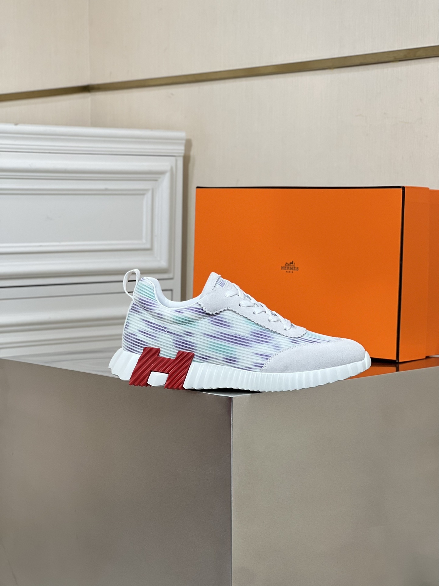 ••New Products•• HERME* High-end Men's Sports • Casual Shoes.