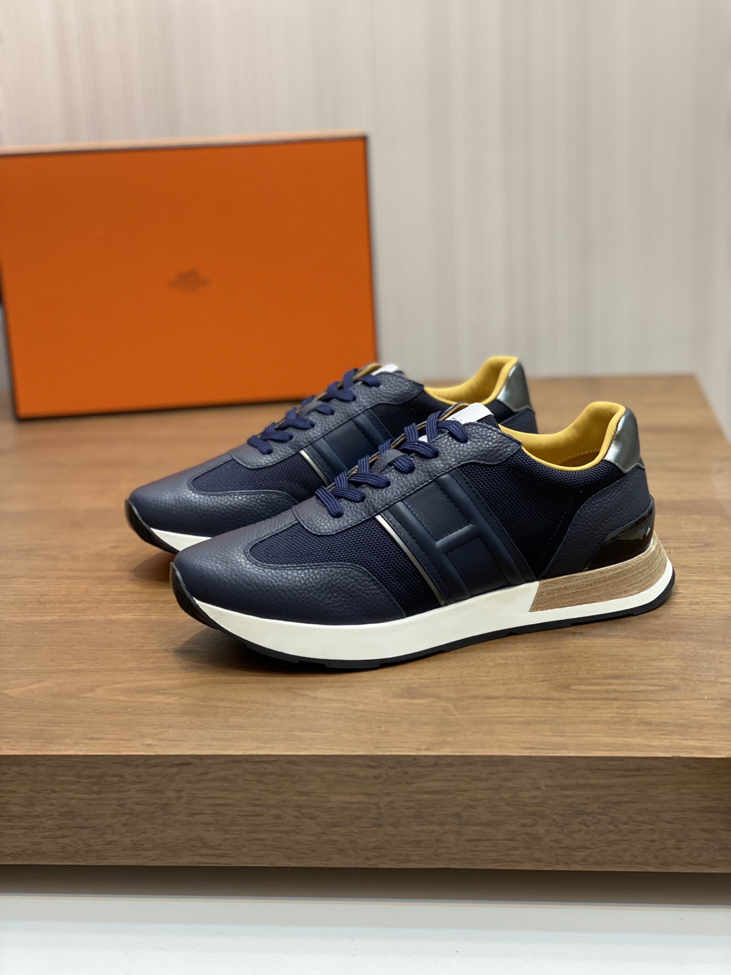 HERME*—HERMES shoes