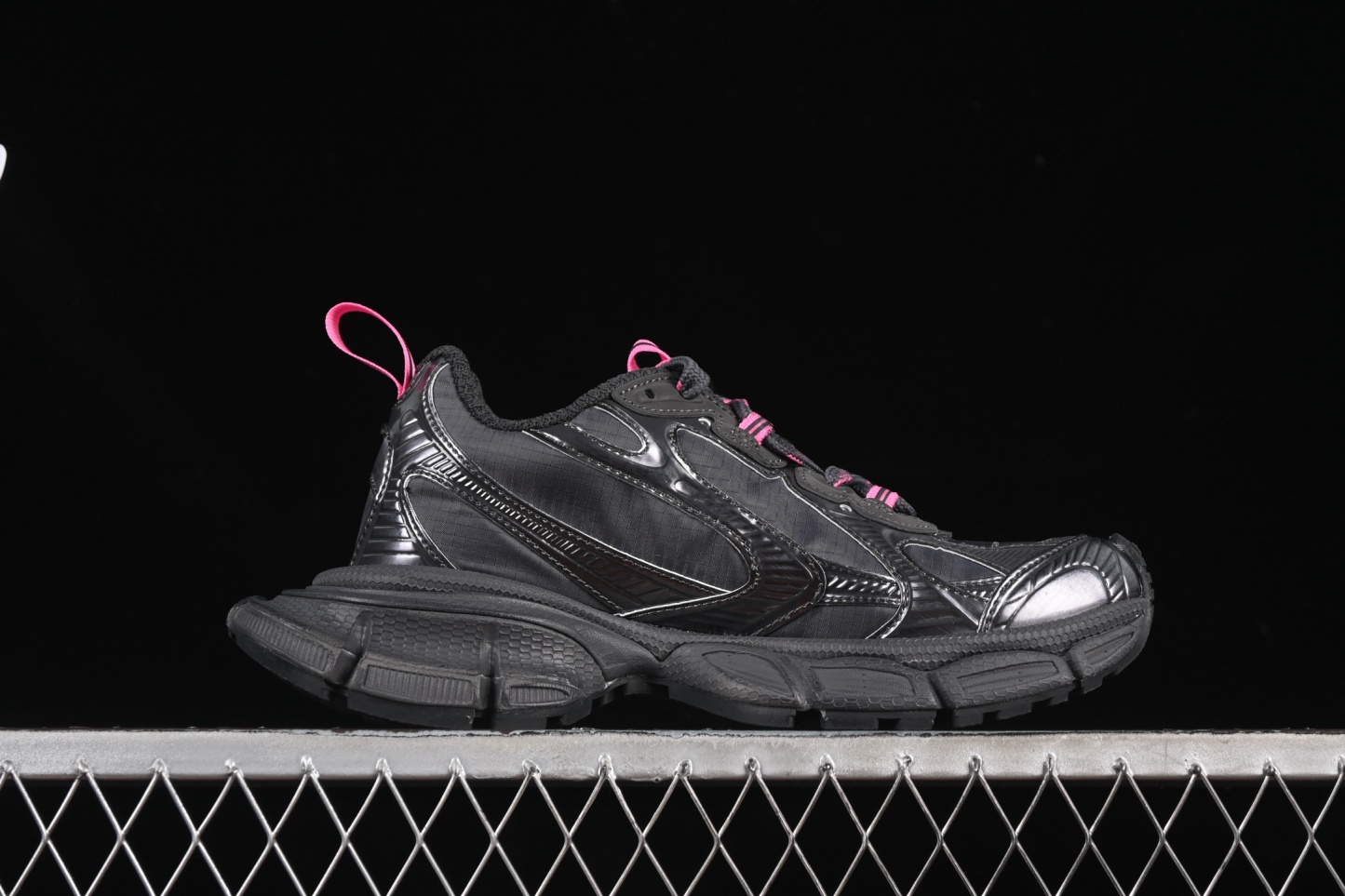 Balenciaga's tenth-generation trend-setting running shoes model WXLCR1150