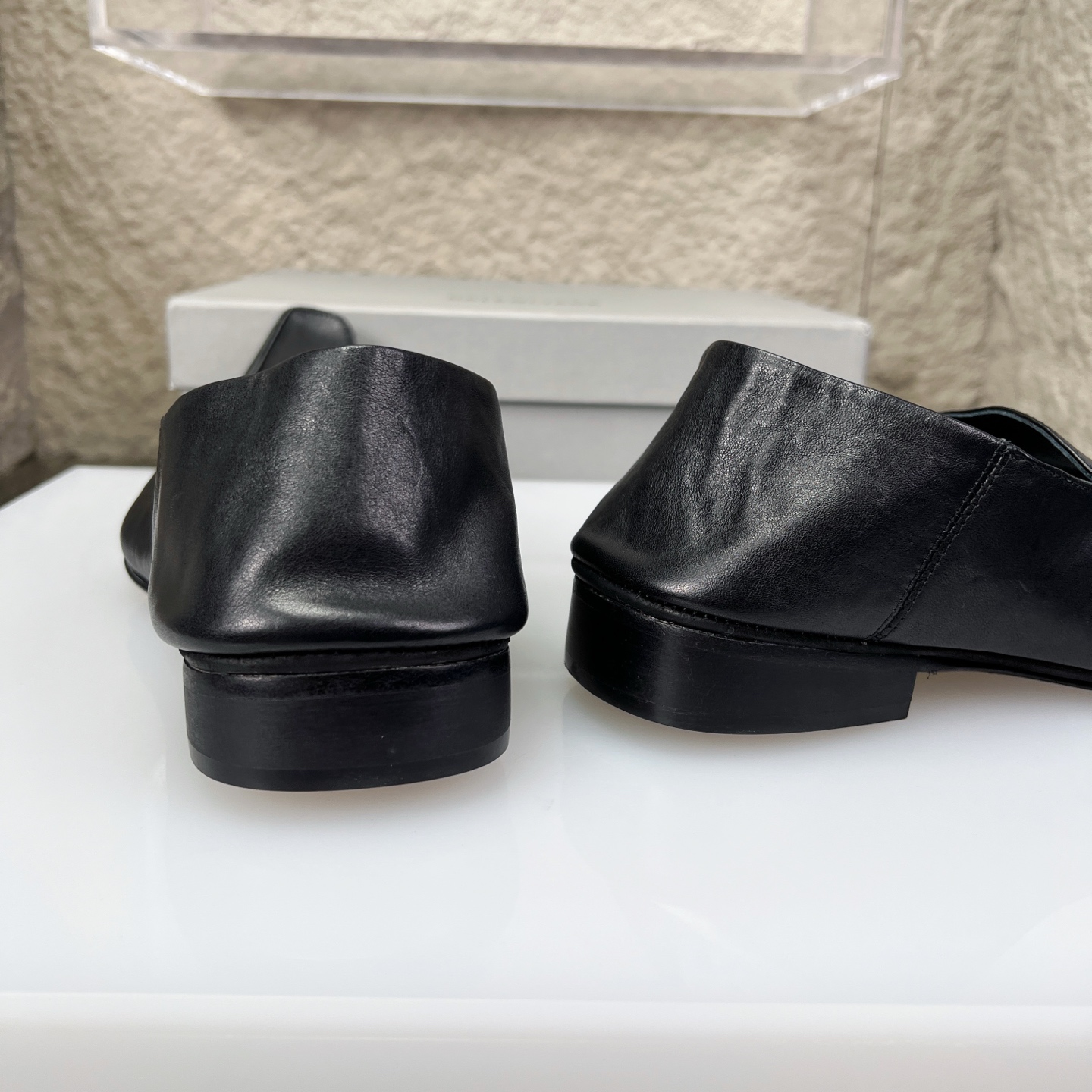 2025 latest pasadena glossy leather loafers