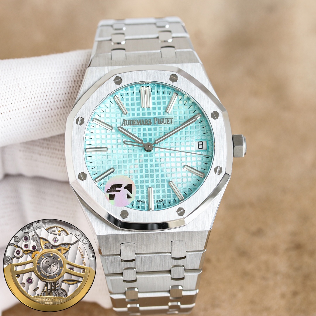 New F1 product: Audemars Piguet Royal Oak models 15500 and 15510 in Tiffany blue and black steel.