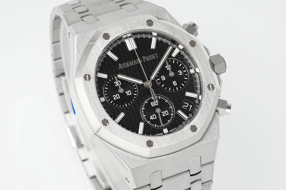 AP's new Royal Oak series 26240