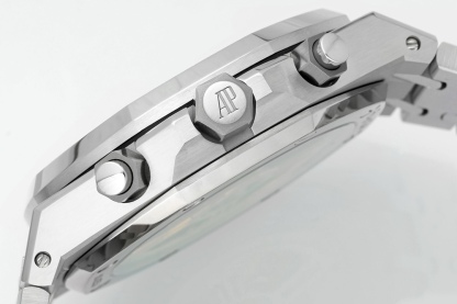 AP's new Royal Oak series 26240