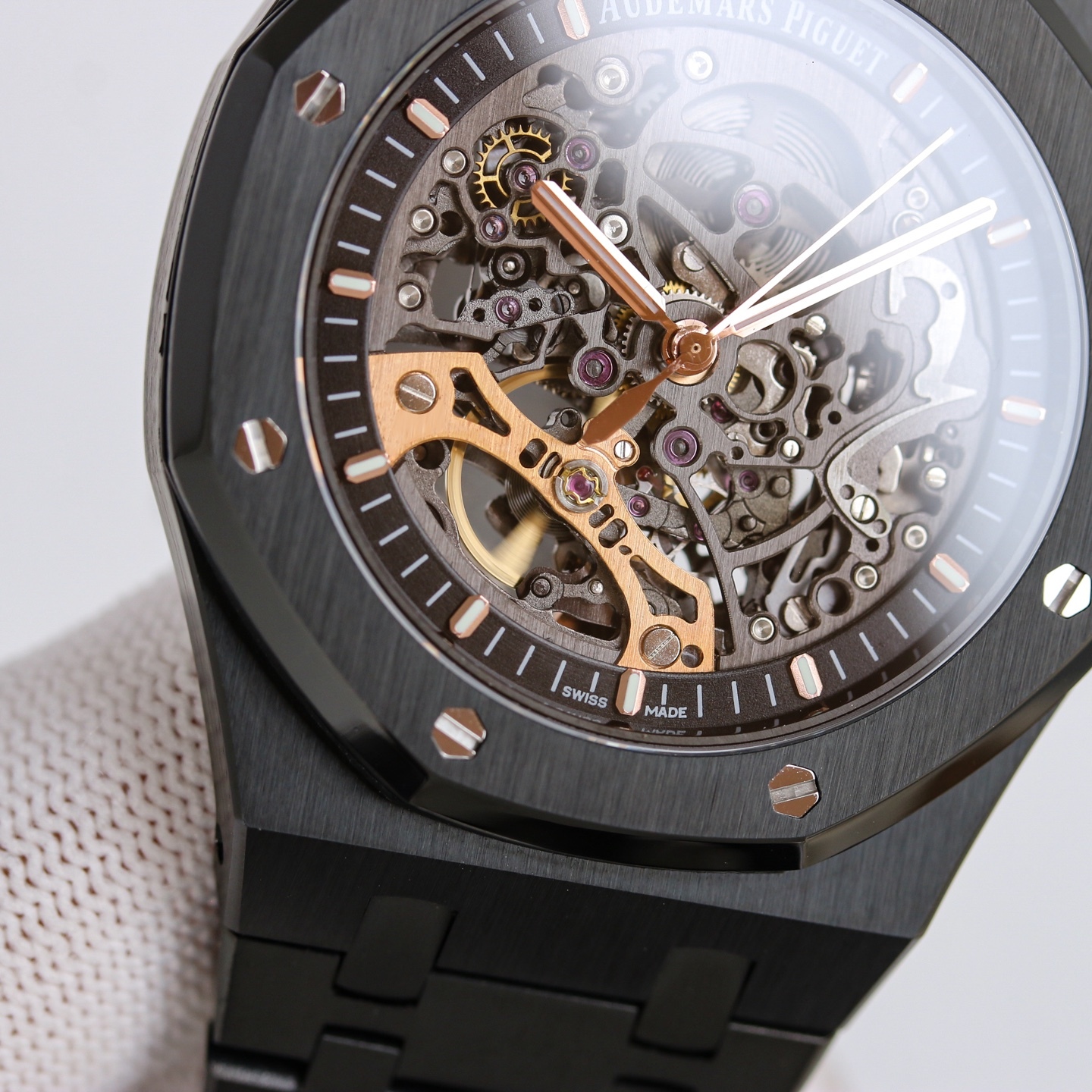 New model of Audemars Piguet Royal Oak Offshore men's mechanical watch, reference number 15407ST.OO.1220ST.01