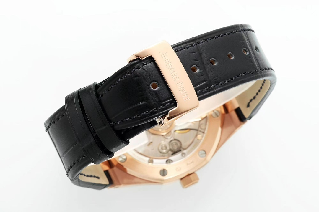 IPF has launched the new AP Royal Oak '50th Anniversary' series 15510ST!