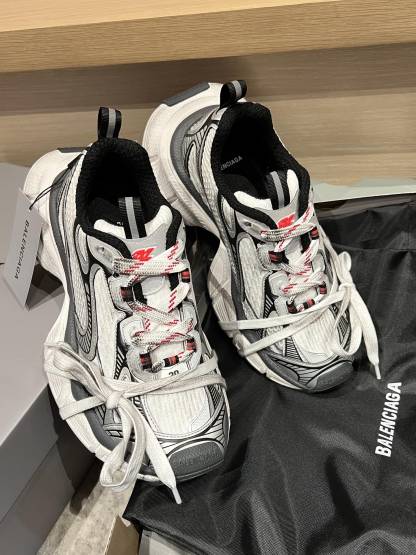 Balenciaga's latest bestseller for the Spring/Summer 2023 season, size 3XL.