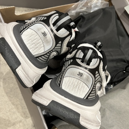 Balenciaga's latest bestseller for the Spring/Summer 2023 season, size 3XL.