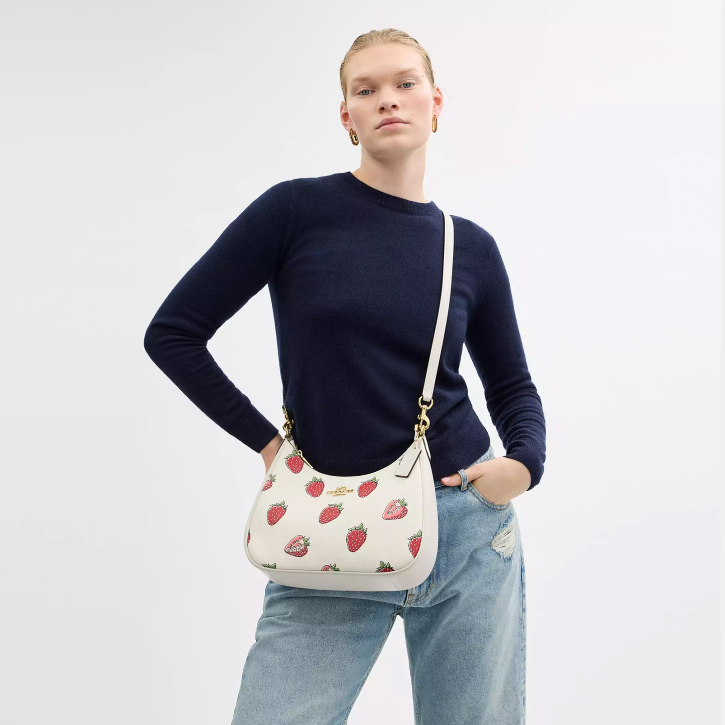 Teri Shoulder Bag With Strawberry Print