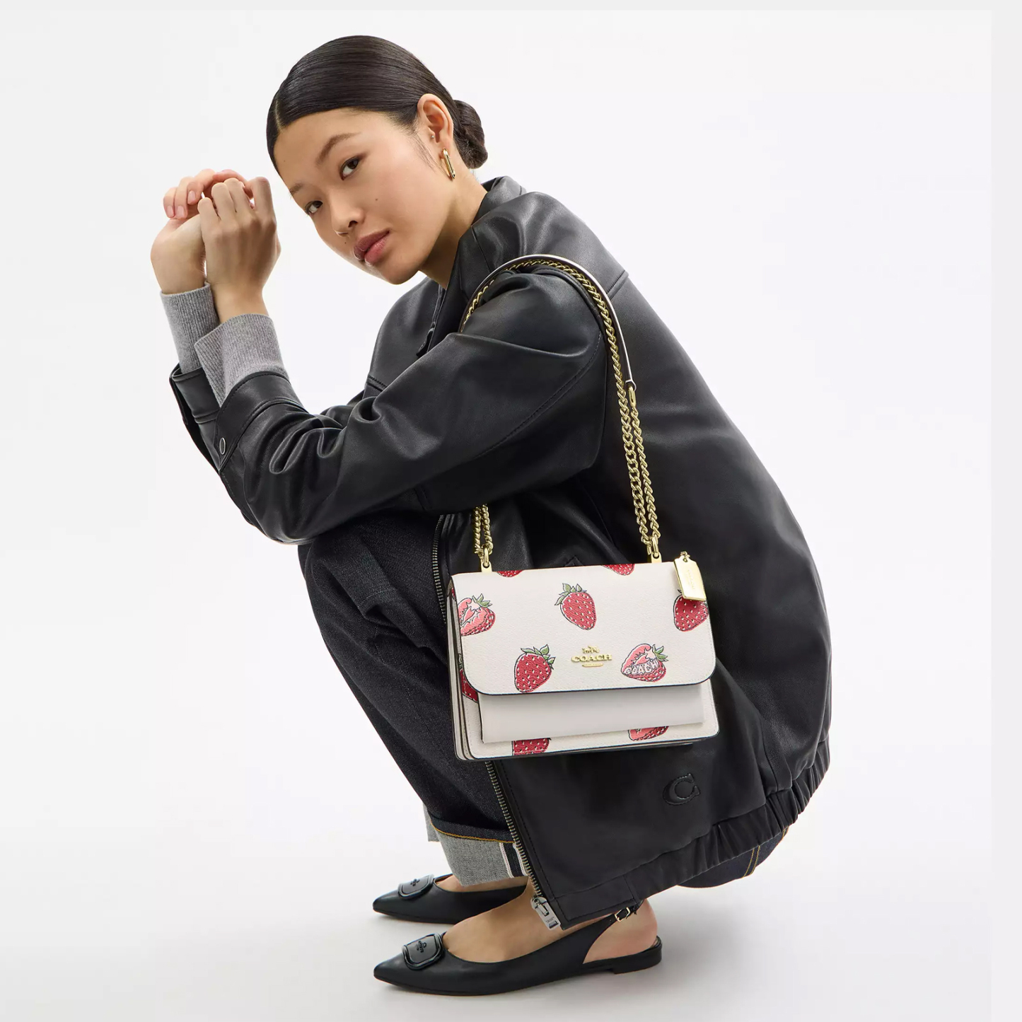 Klare Crossbody With Strawberry Print