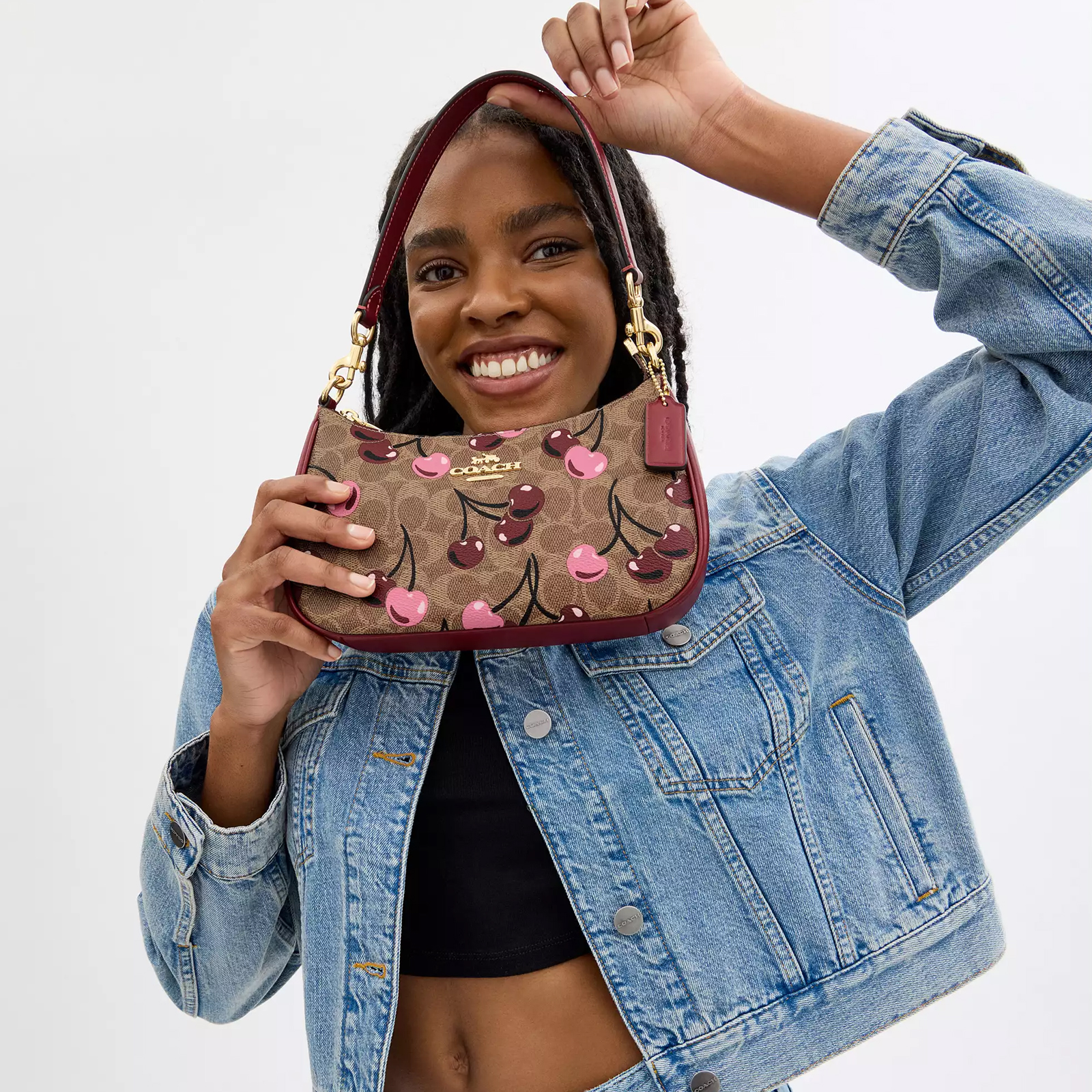 Teri Shoulder Bag In Signature Canvas With Cherry Print