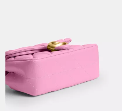 Tabby Shoulder Bag 20 With Pillow Quilting