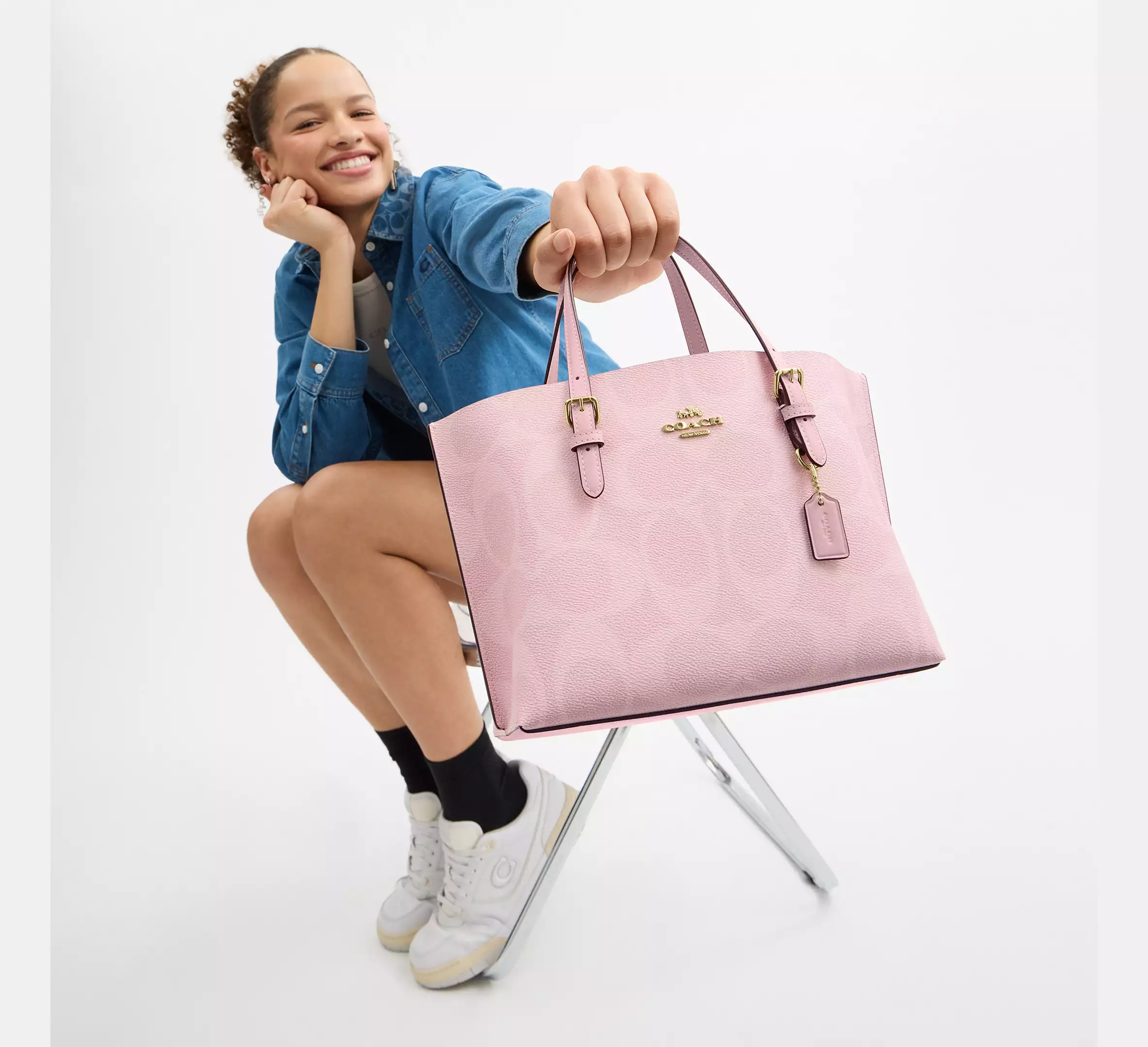 Mollie Tote Bag 25 In Signature Canvas