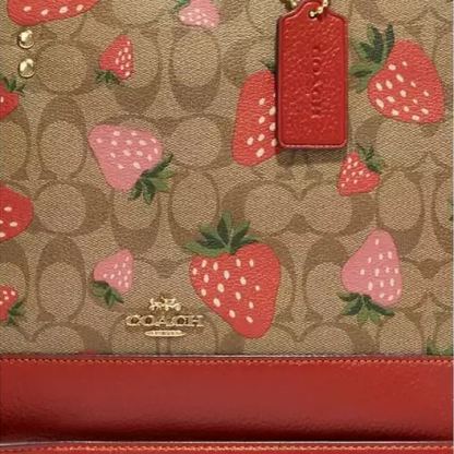 Bag With Wild Strawberry Print