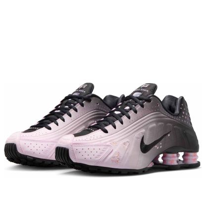(WMNS) Nike Shox R4 'Sakura' IB8872-600
