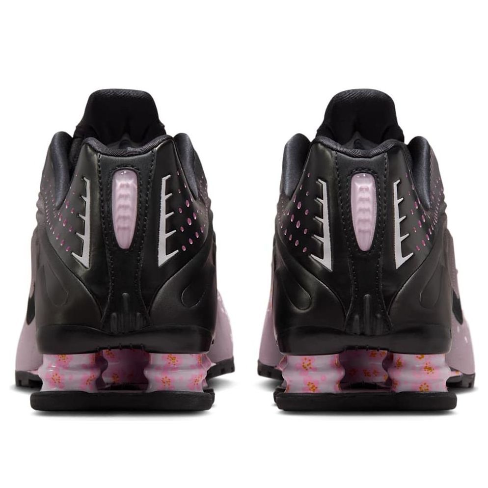 (WMNS) Nike Shox R4 'Sakura' IB8872-600