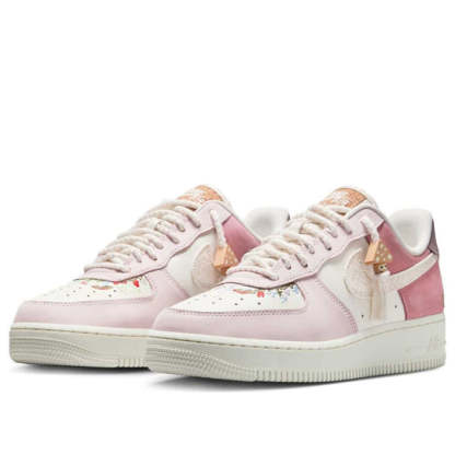 (WMNS) Nike Air Force 1 '07 LX 'Mushroom' IB8874-111