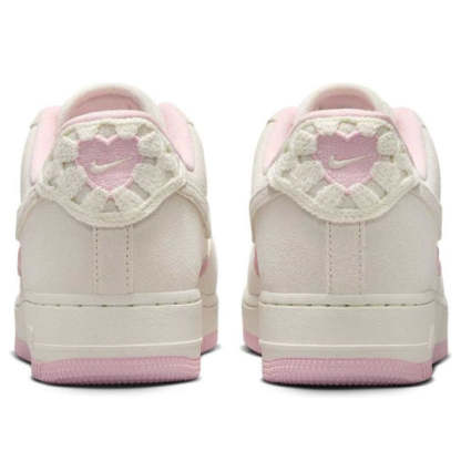 (WMNS) Nike Air Force 1 Low 'Valentine's Day' 2025 HV5992-111