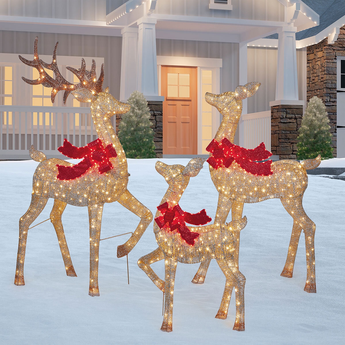 💝𝐐𝐕𝐂 𝐃𝐞𝐚𝐥𝐬 𝐨𝐧 𝐭𝐡𝐞 𝐃𝐚𝐢𝐥𝐲✨6ft (1.8m) Indoor/Outdoor Christmas Reindeer Family with 882 LED Lights, Set of 3