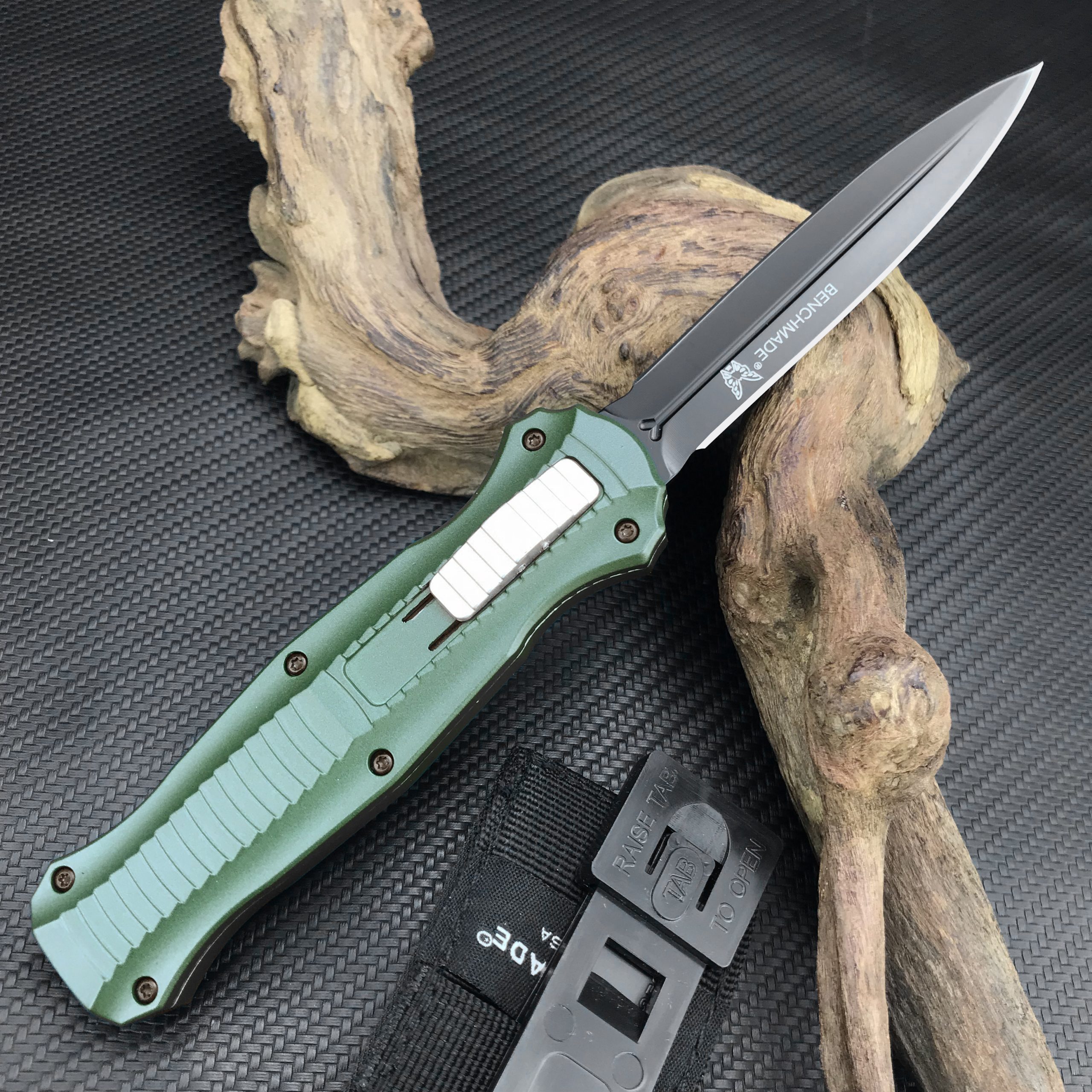 ⚡Last Day 70% OFF丨Benchmade 3300BK Infidel OTF Automatic Knife - Black/White D2 Plain Edge