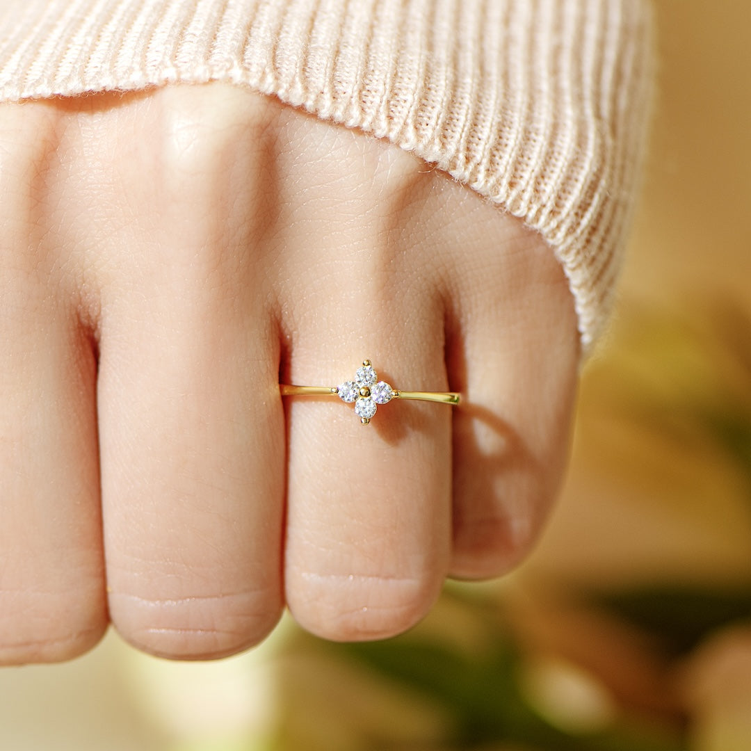 Clover Ring