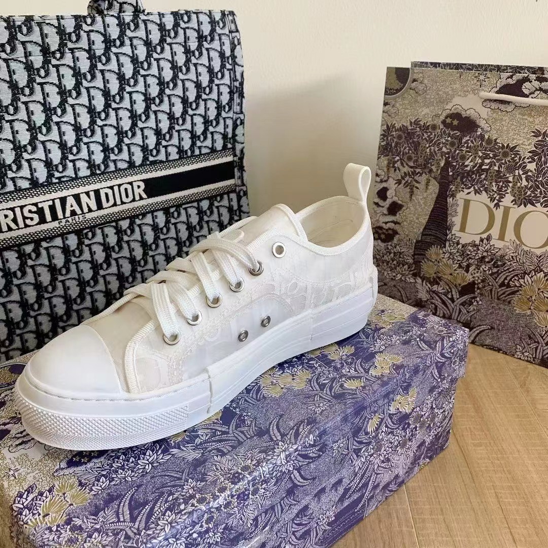 B23 Low-Top Sneaker White Oblique Canvas