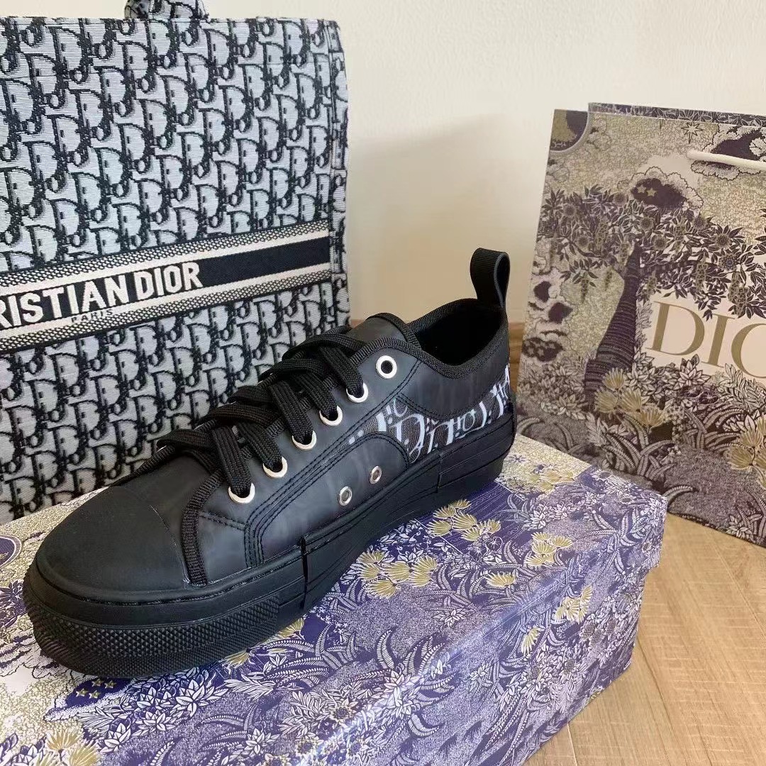 B23 Low-Top Sneaker Black Oblique Canvas