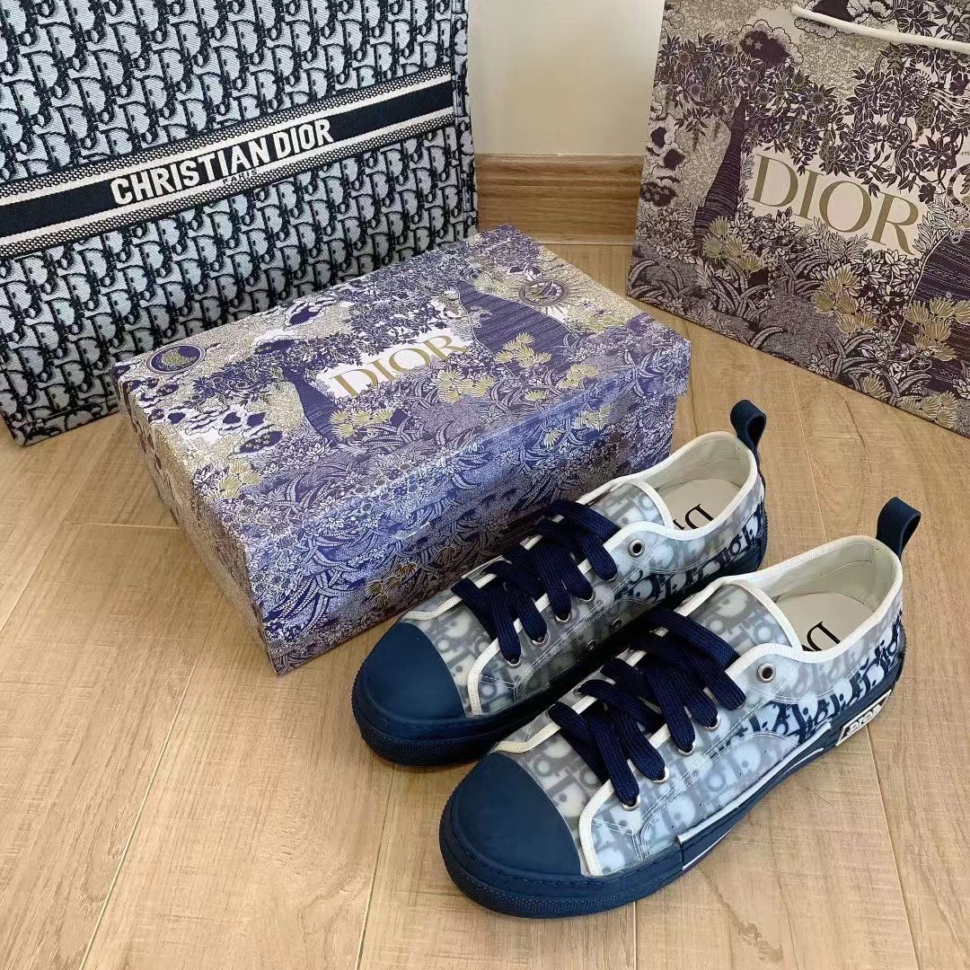 B23 Low-Top Sneaker Blue Oblique Canvas