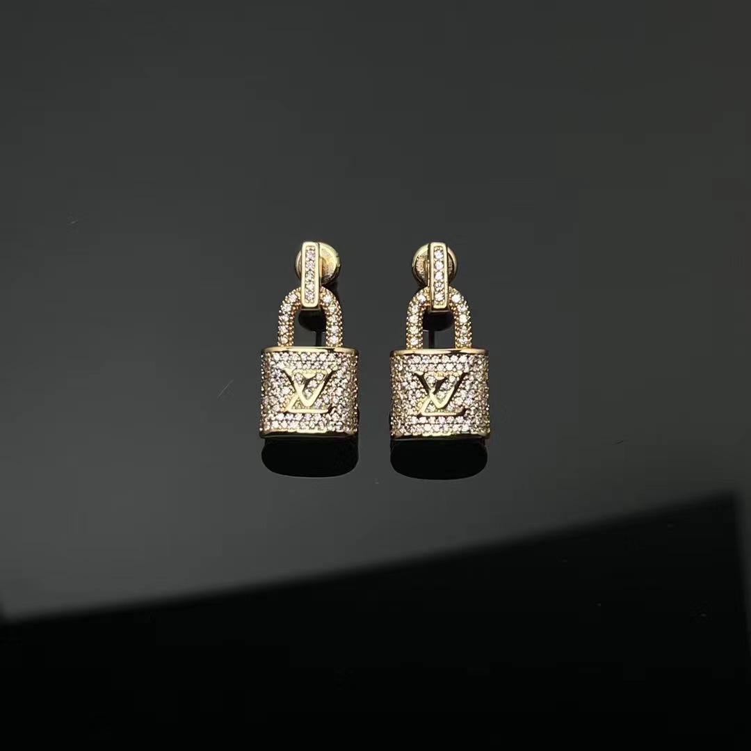 Lock It Padlock Pendant, White Gold and Pavé Diamond