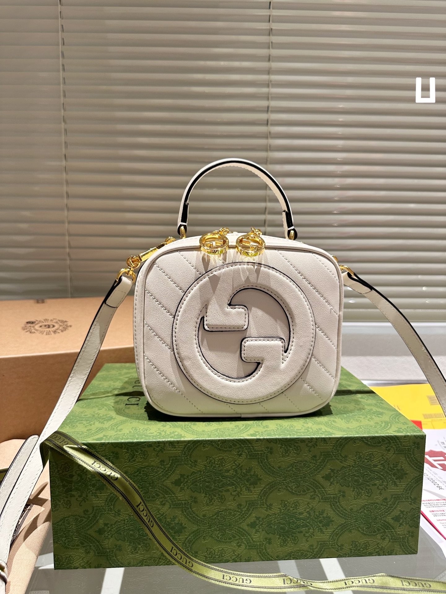 BLONDIE TOP HANDLE BAG