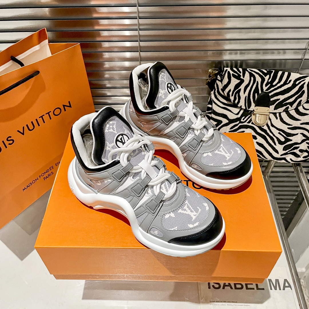 Women's Archlight Sneaker