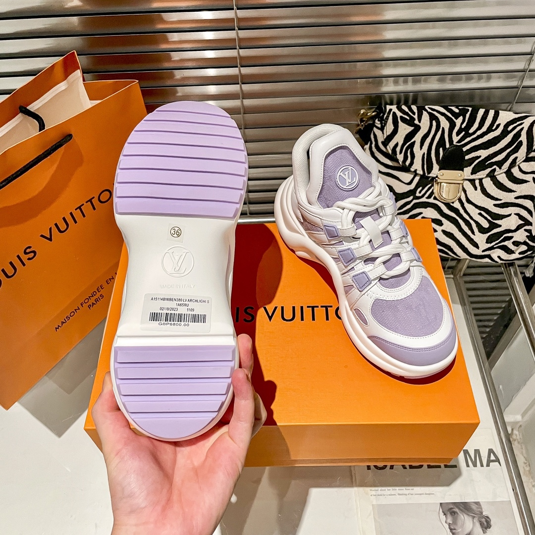 Women's Archlight Sneaker