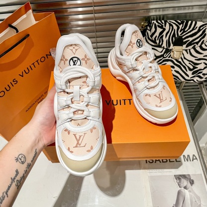 Women's Archlight Sneaker