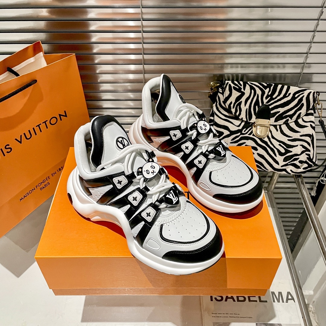 Women's Archlight Sneaker