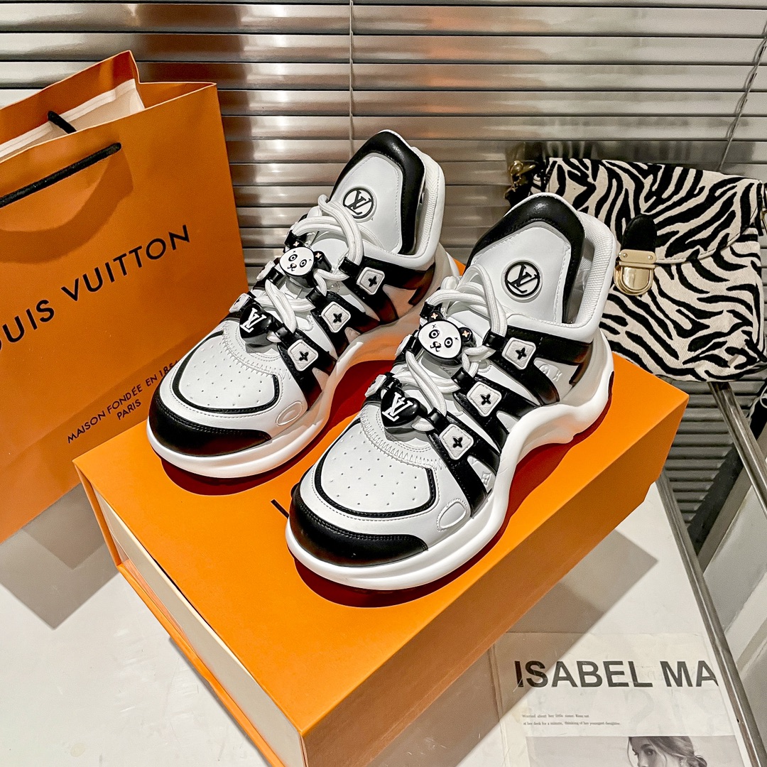 Women's Archlight Sneaker