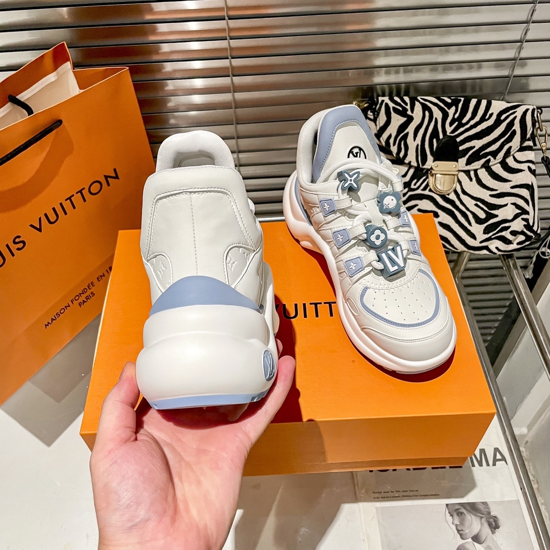 Women's Archlight Sneaker