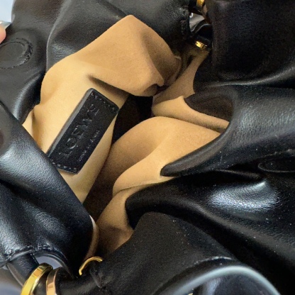 Flamenco purse in mellow nappa lambskin