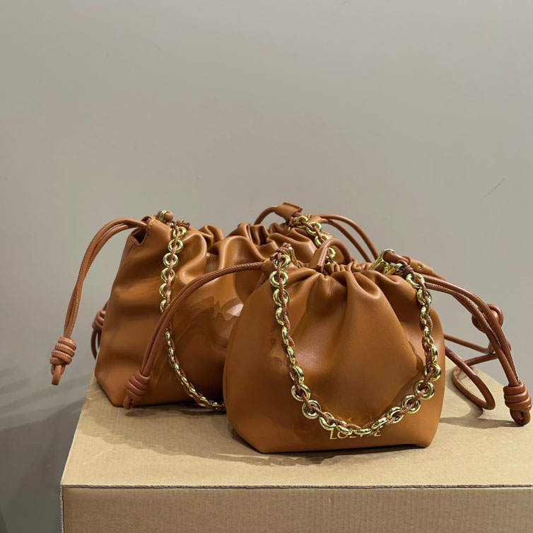 Flamenco purse in mellow nappa lambskin